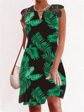 Vestido de manga corta con estampado de encaje